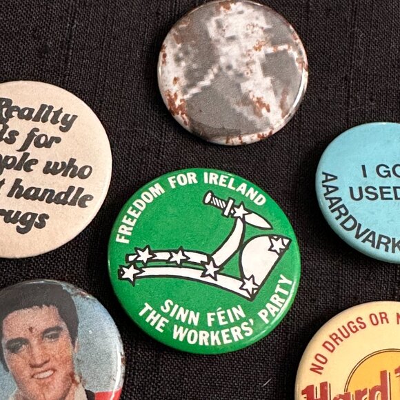 LOT of 16 Vintage Buttons - Rock - Political - Message - Advertising - Picture 5 of 10